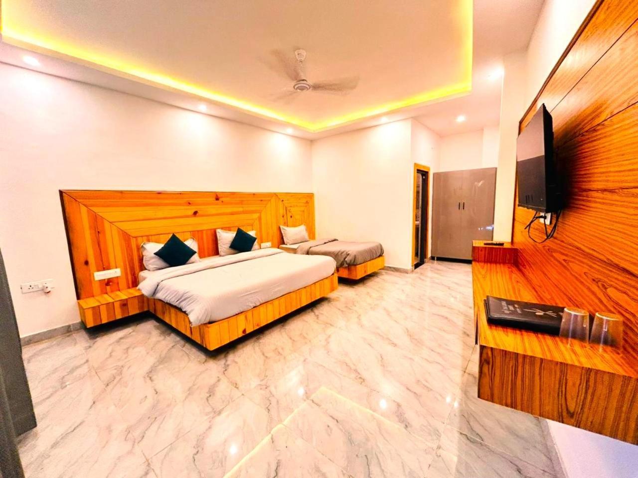 Living On The Edge A Luxury Stay Masuri Exterior foto