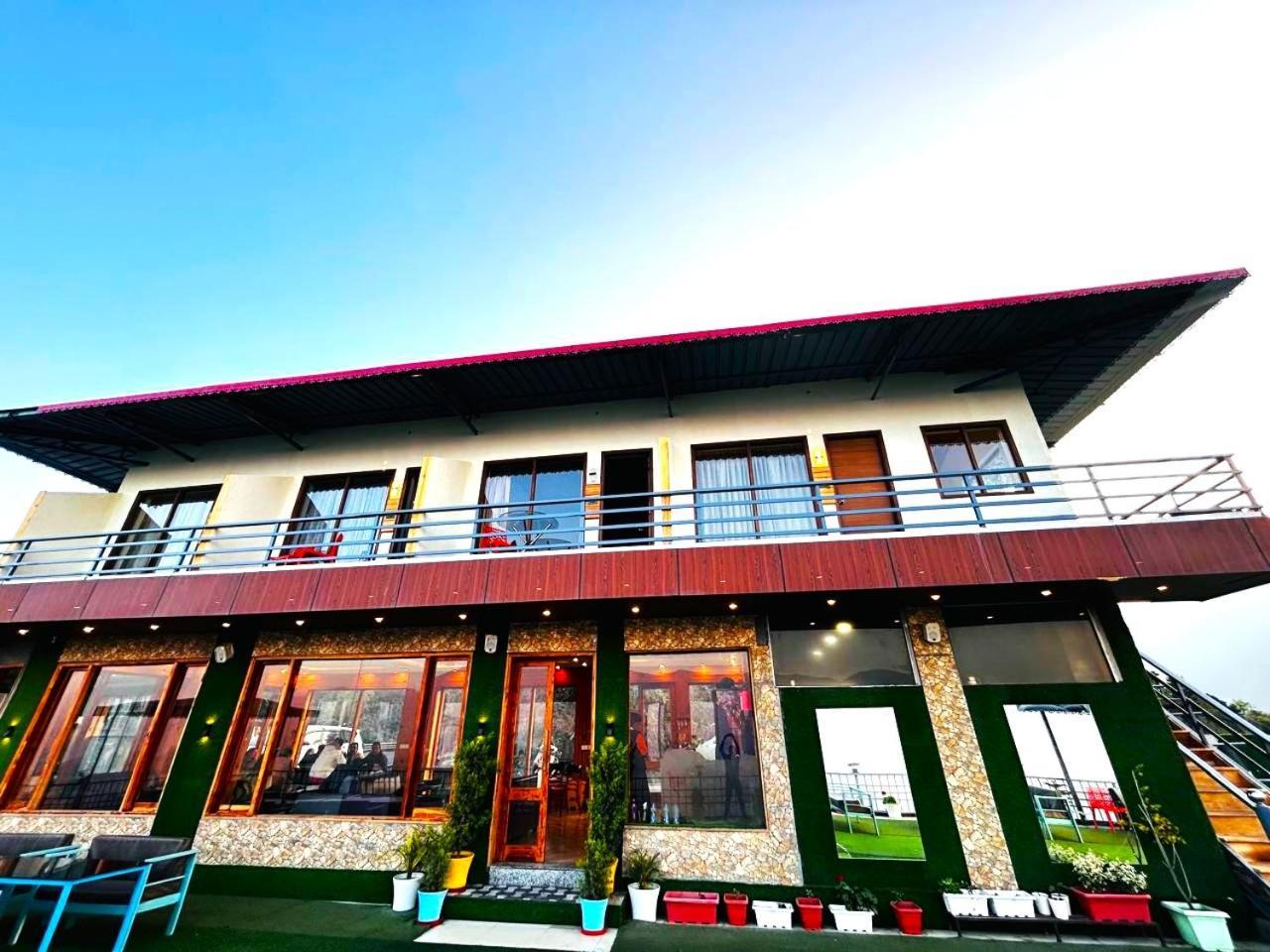 Living On The Edge A Luxury Stay Masuri Exterior foto