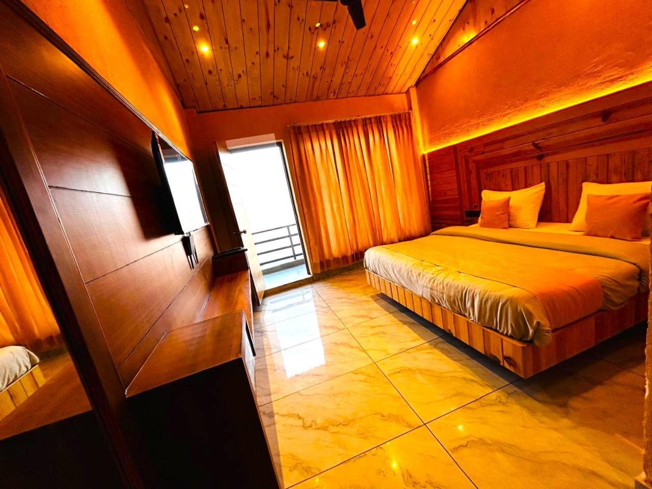 Living On The Edge A Luxury Stay Masuri Exterior foto