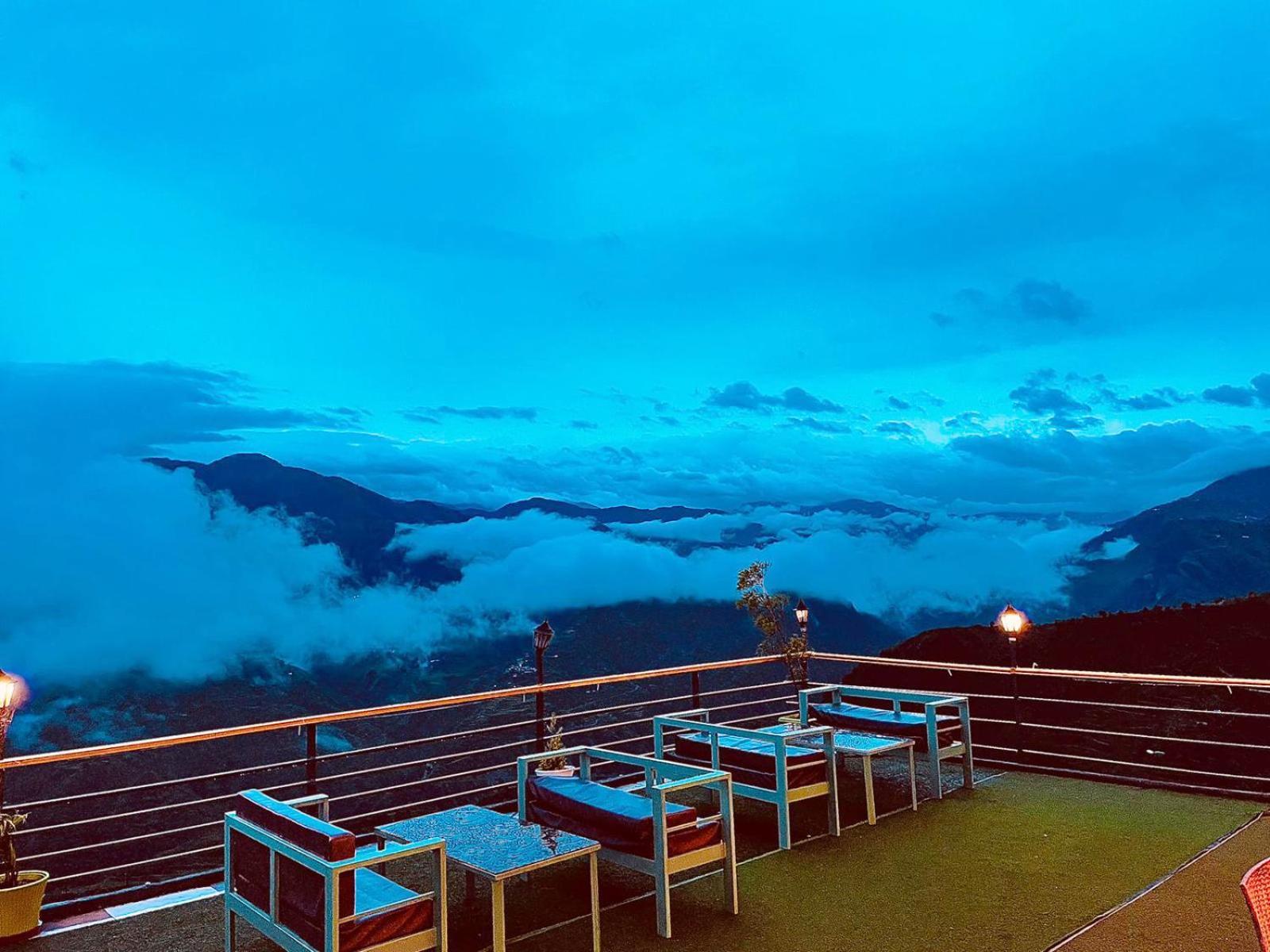 Living On The Edge A Luxury Stay Masuri Exterior foto