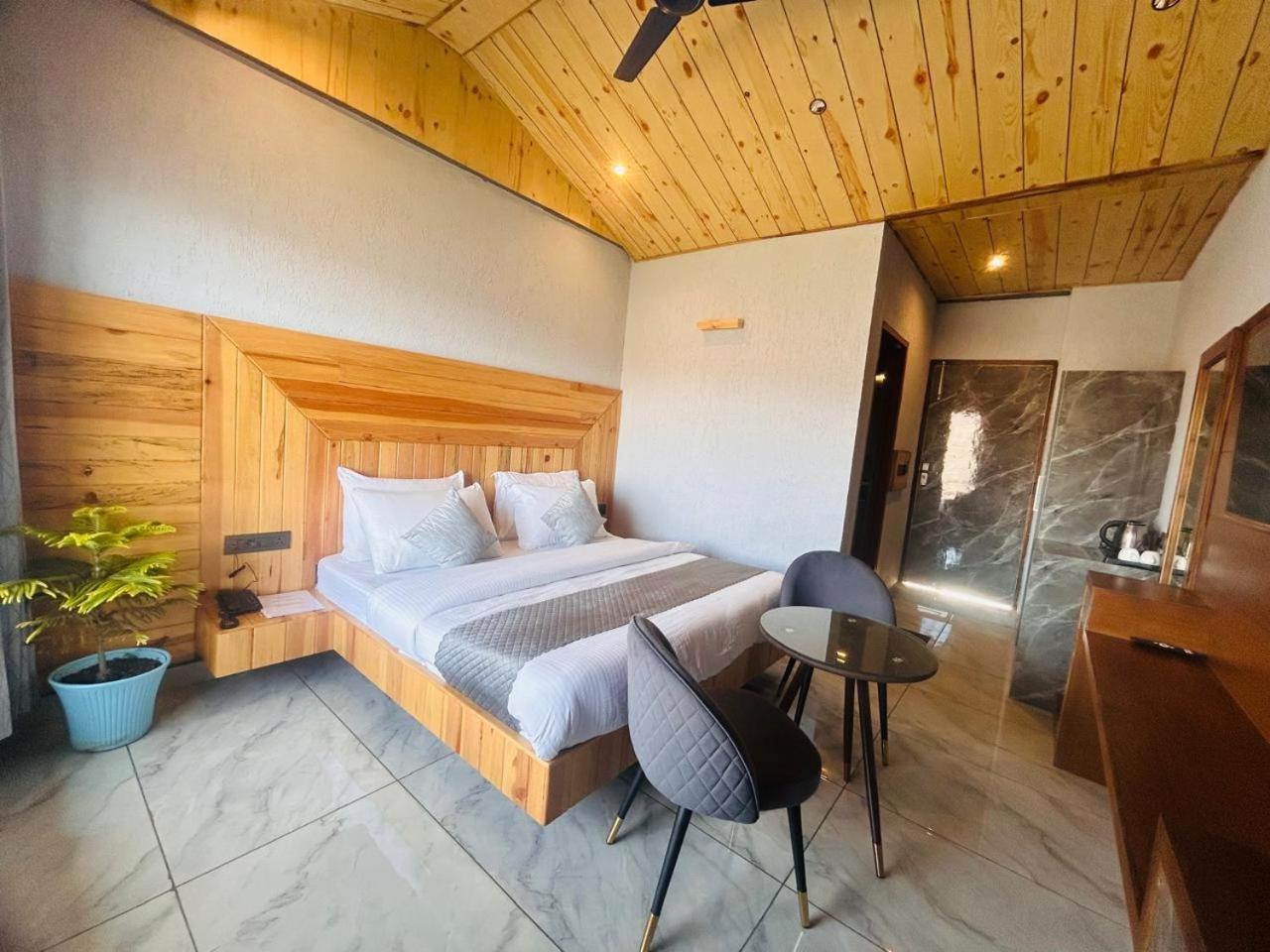 Living On The Edge A Luxury Stay Masuri Exterior foto