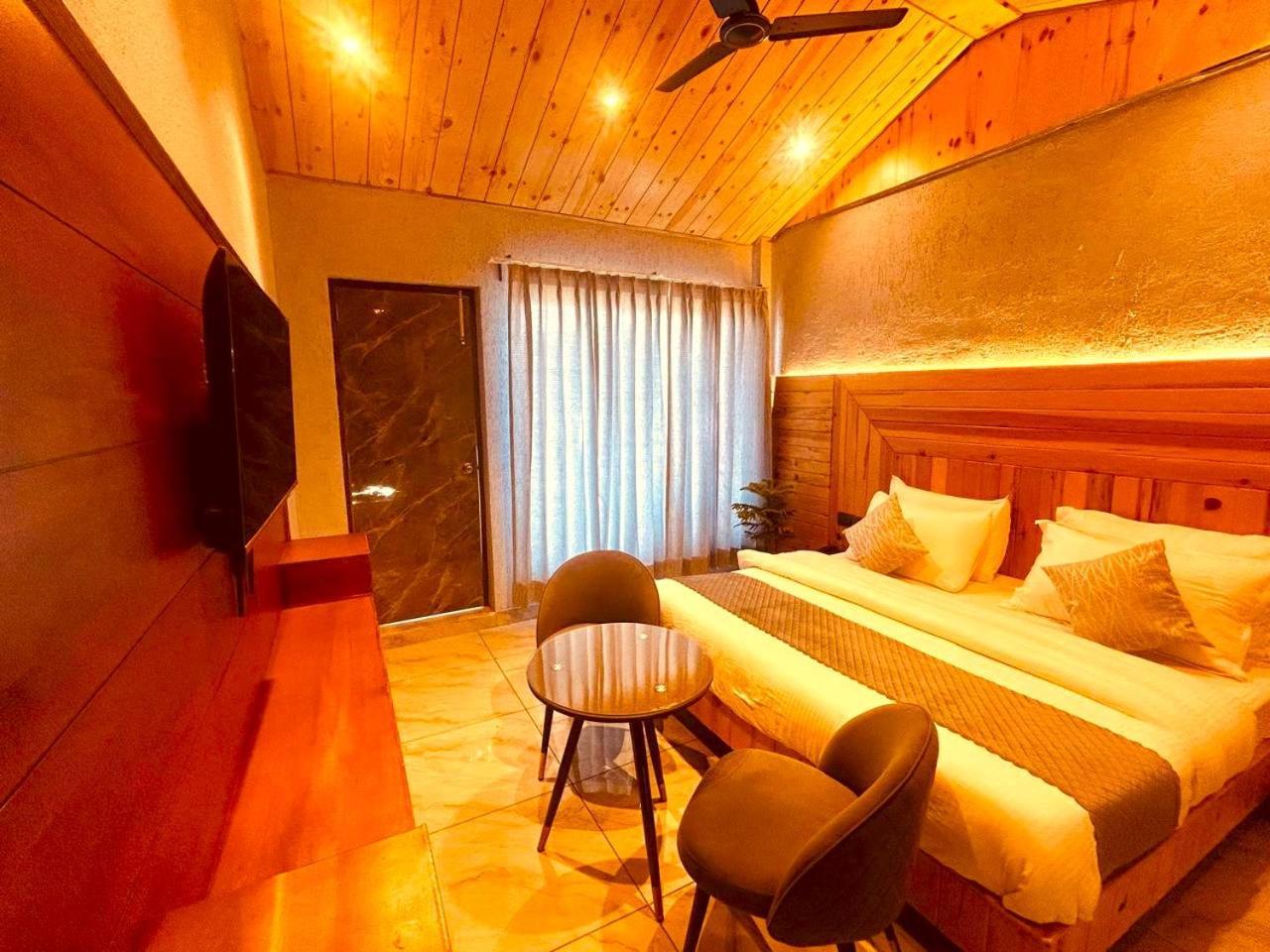 Living On The Edge A Luxury Stay Masuri Exterior foto