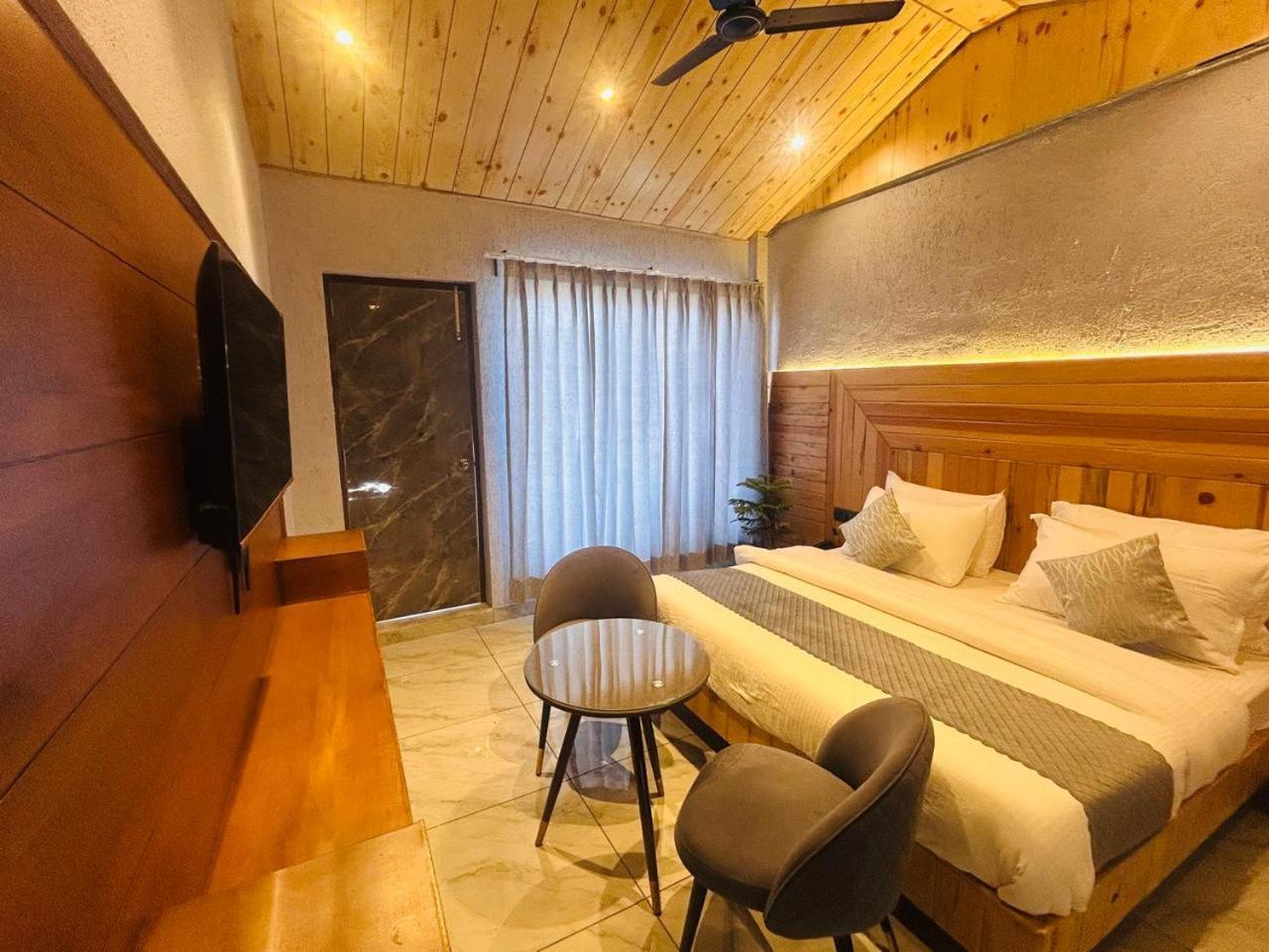 Living On The Edge A Luxury Stay Masuri Exterior foto