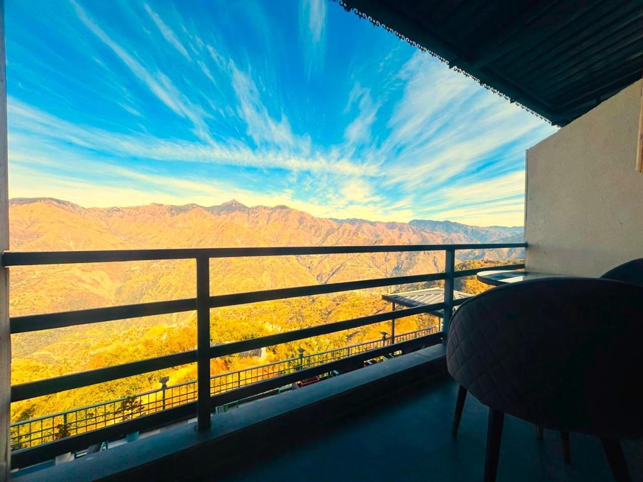 Living On The Edge A Luxury Stay Masuri Exterior foto