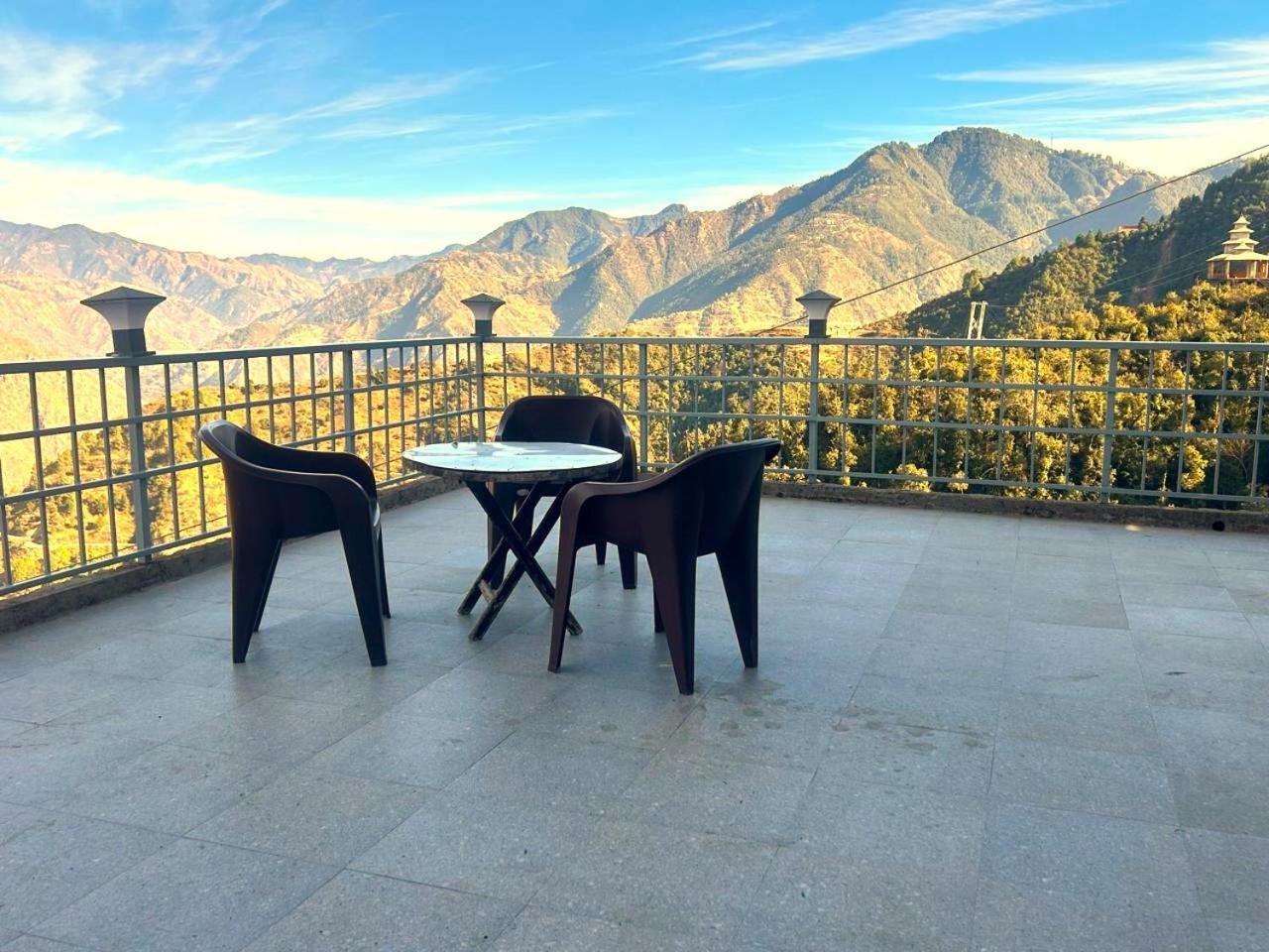 Living On The Edge A Luxury Stay Masuri Exterior foto