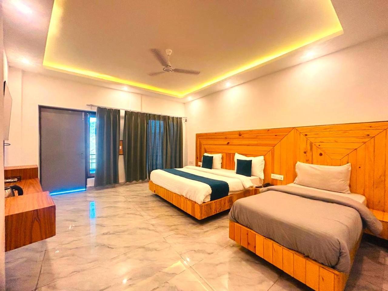 Living On The Edge A Luxury Stay Masuri Exterior foto