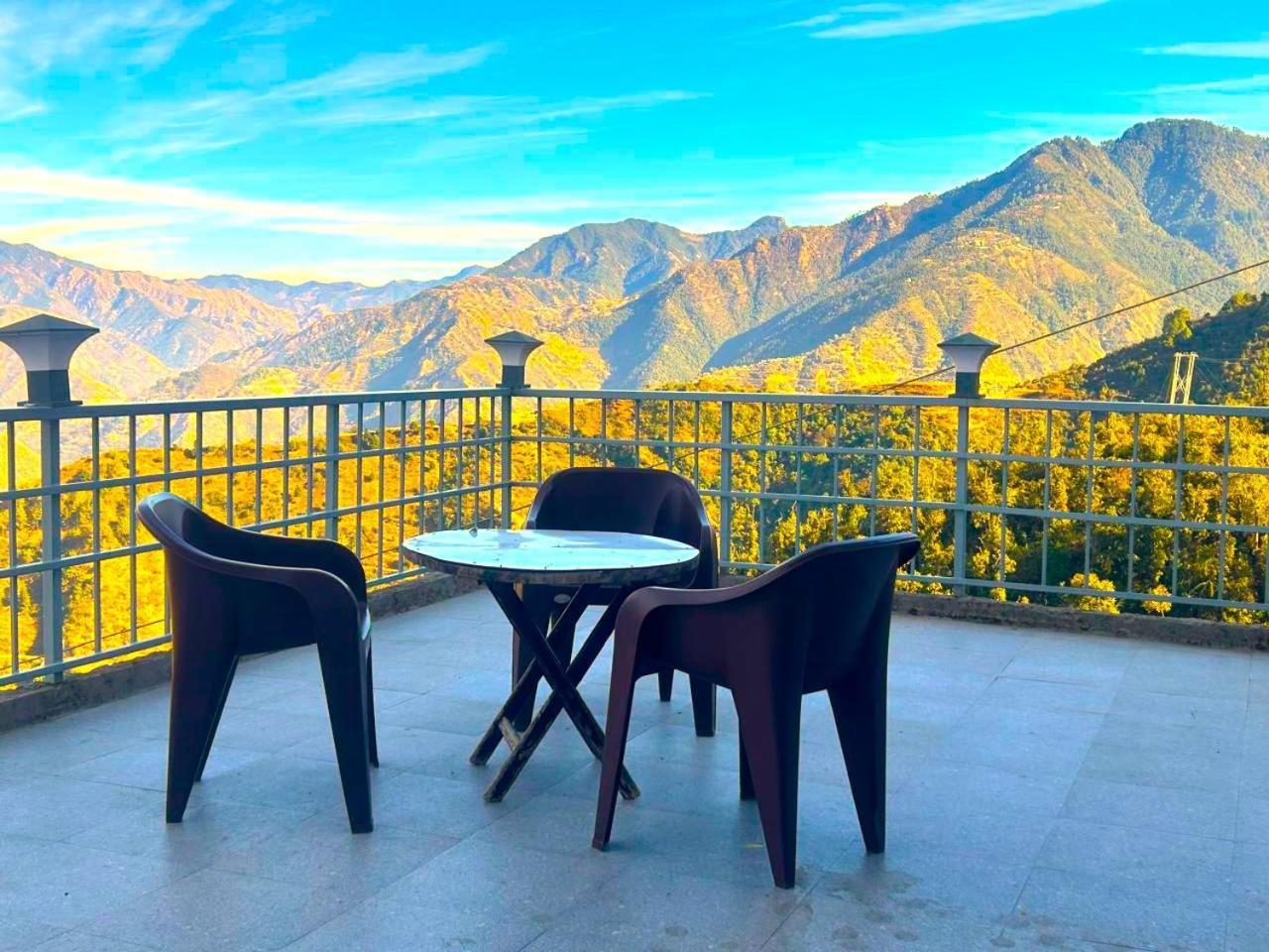 Living On The Edge A Luxury Stay Masuri Exterior foto