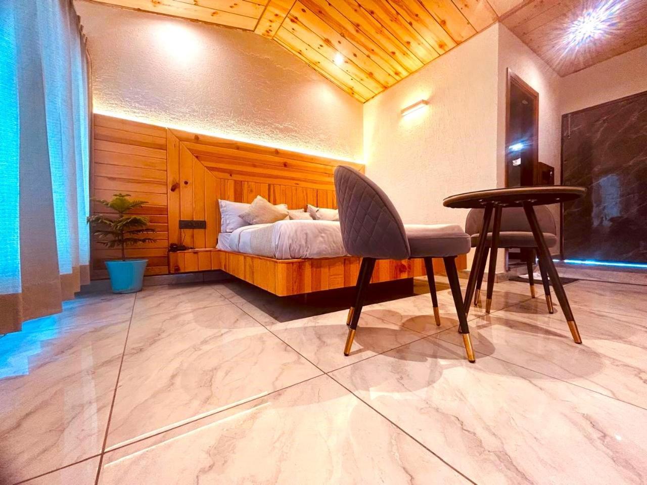 Living On The Edge A Luxury Stay Masuri Exterior foto