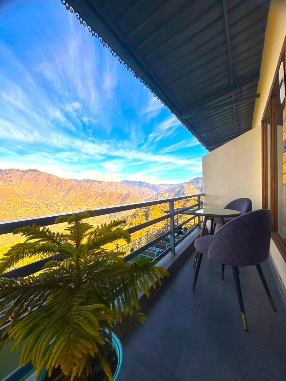 Living On The Edge A Luxury Stay Masuri Exterior foto