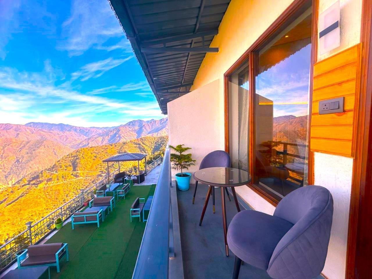 Living On The Edge A Luxury Stay Masuri Exterior foto